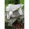 Anioł leżący – figura do tarasu H 43 cm